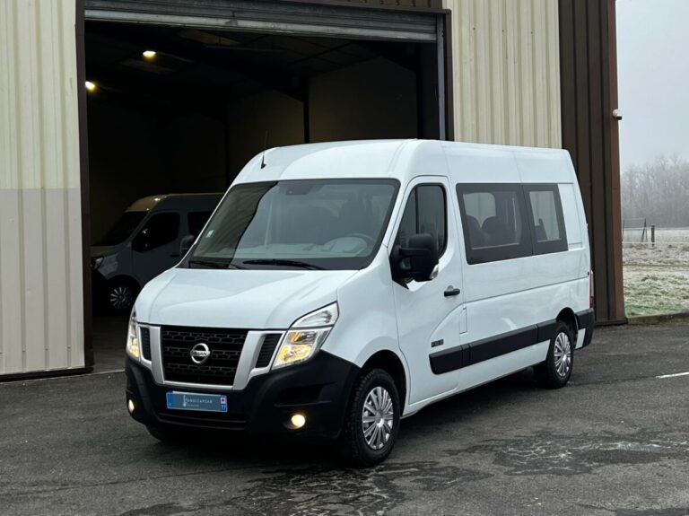 Nissan NV400 TPMR L2H2 - Jusqu'à 3 fauteuils roulants